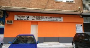 Fachada Trasteros en Alminares